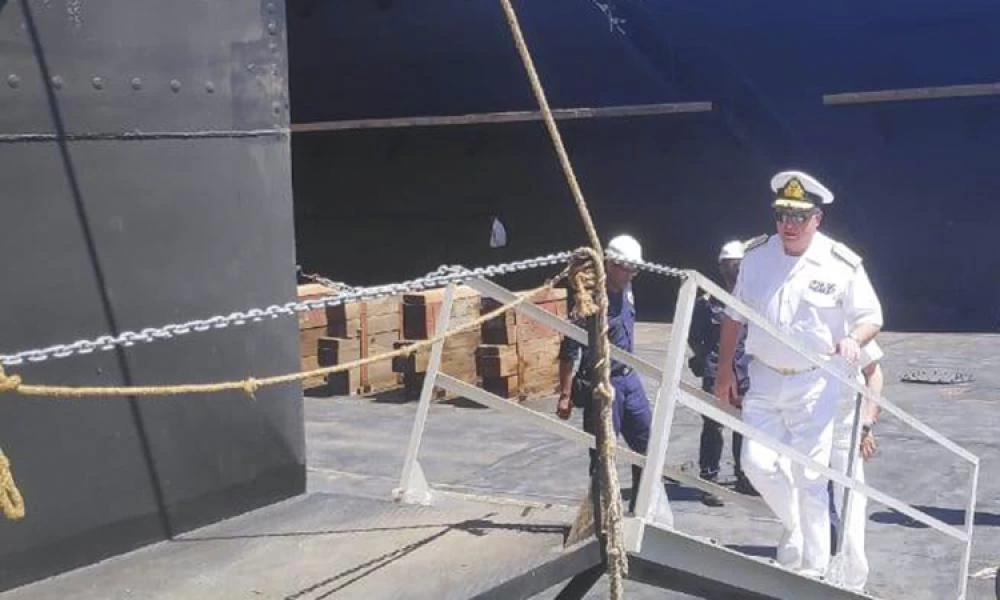 Στο Ναύσταθμο της Κρήτης ο Αρχηγός ΓΕΝ - Ακολουθούν ΥΕΘΑ και Τζ. Πάιατ